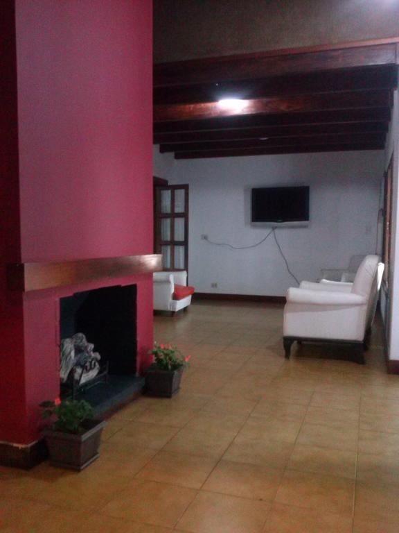 Petit Hotel Caraguata Puerto Iguazu Exterior photo