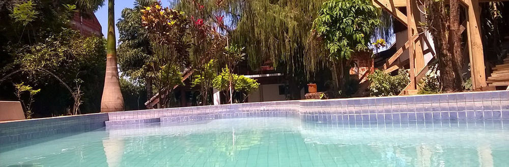 Petit Hotel Caraguata Puerto Iguazu Exterior photo
