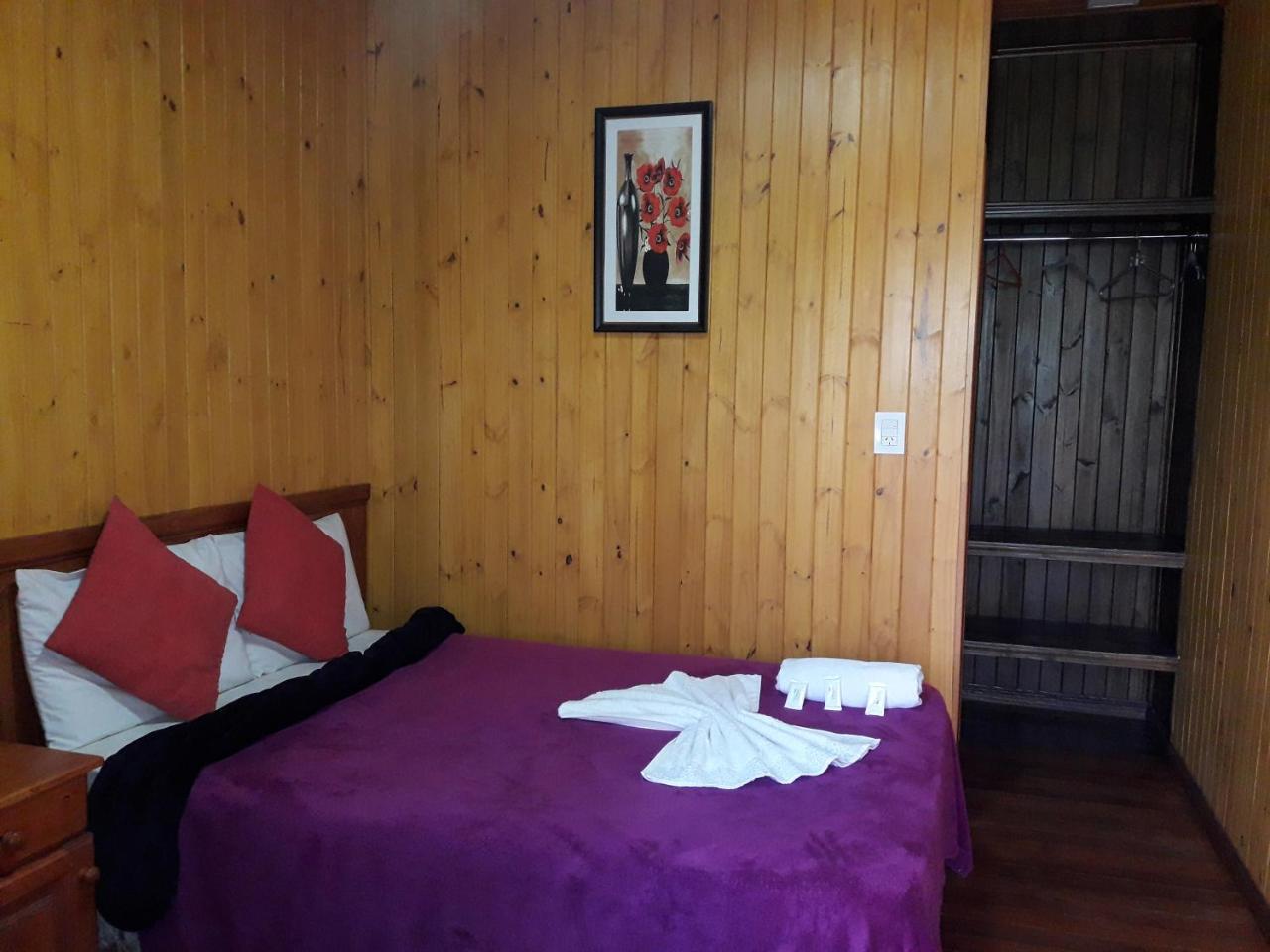 Petit Hotel Caraguata Puerto Iguazu Exterior photo